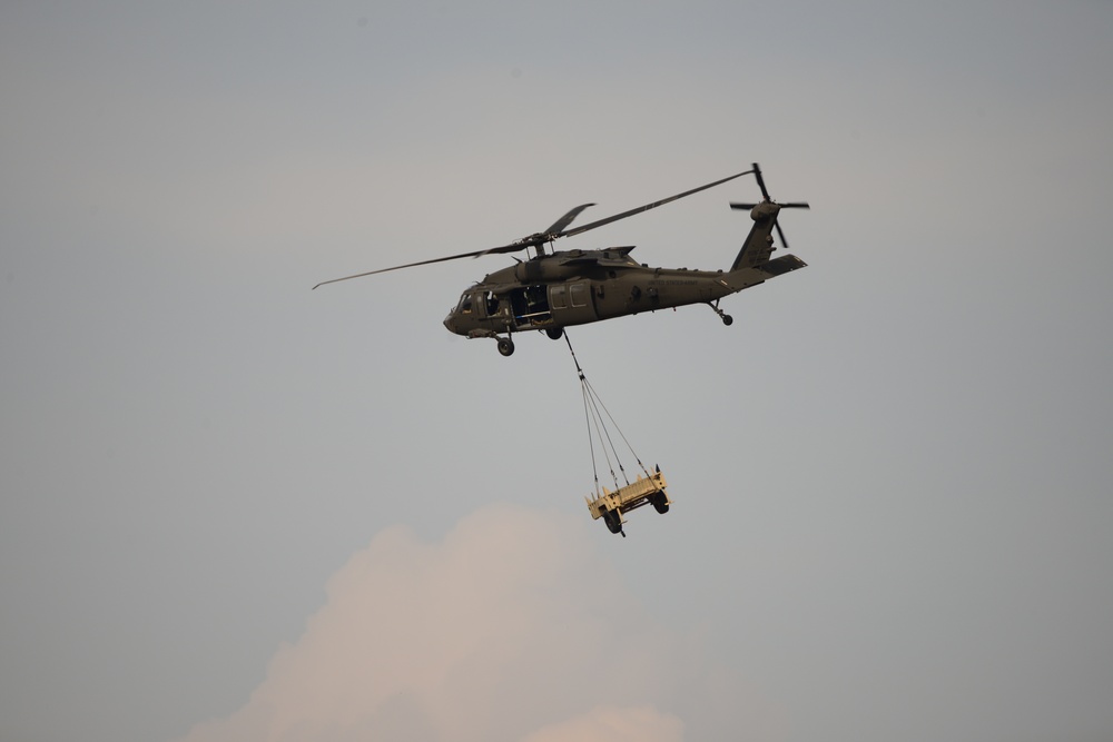 DVIDS - Images - Sling Load Training [Image 10 of 12]