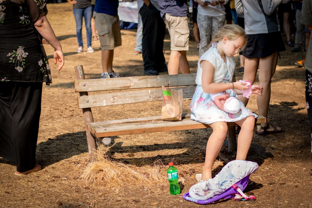 U.S. Army Reserve Soldiers Unwind and Celebrate Families