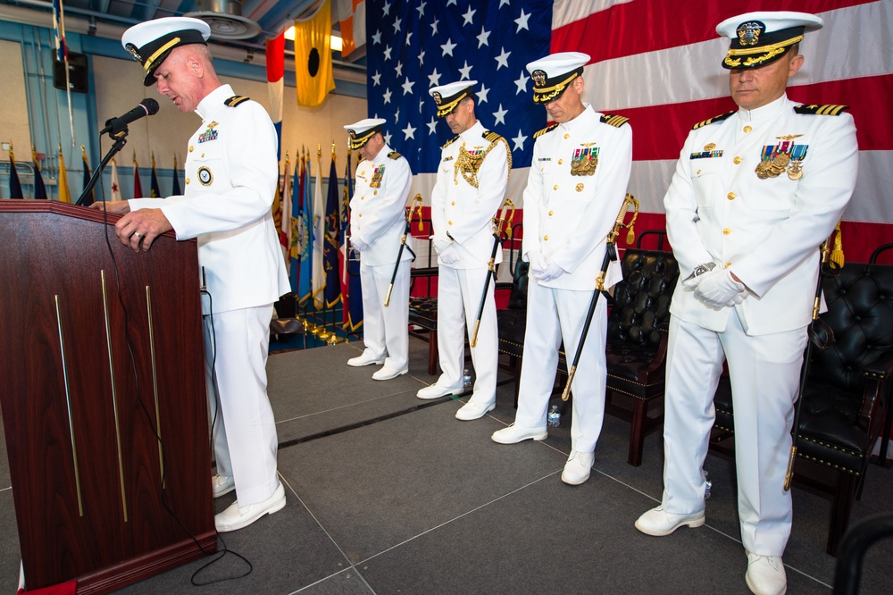 Navy Operational Support Center Alameda Changes Command