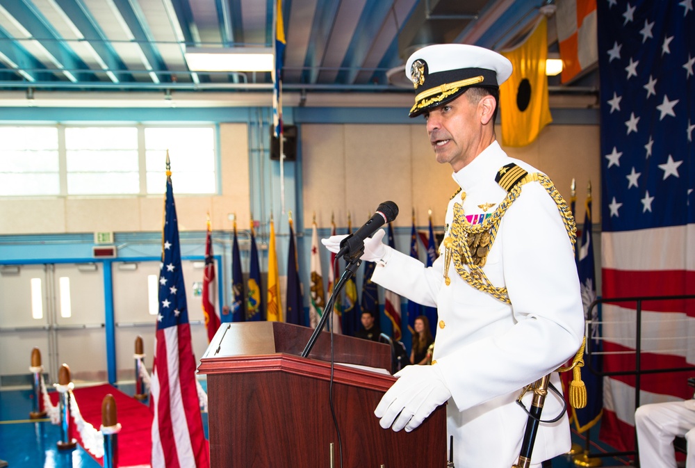 Navy Operational Support Center Alameda Changes Command