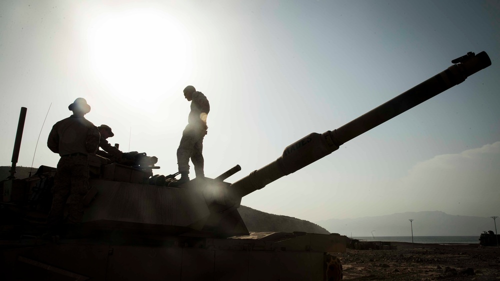 BLT 3/1 Tank Platoon lands on Djibouti