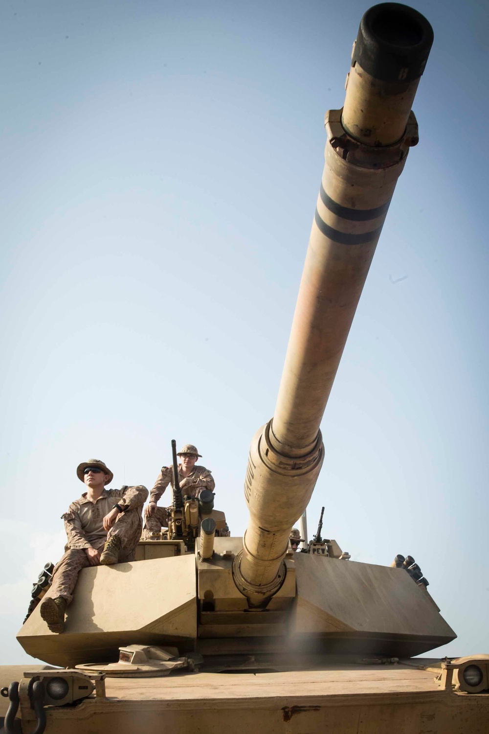 BLT 3/1 Tank Platoon lands on Djibouti