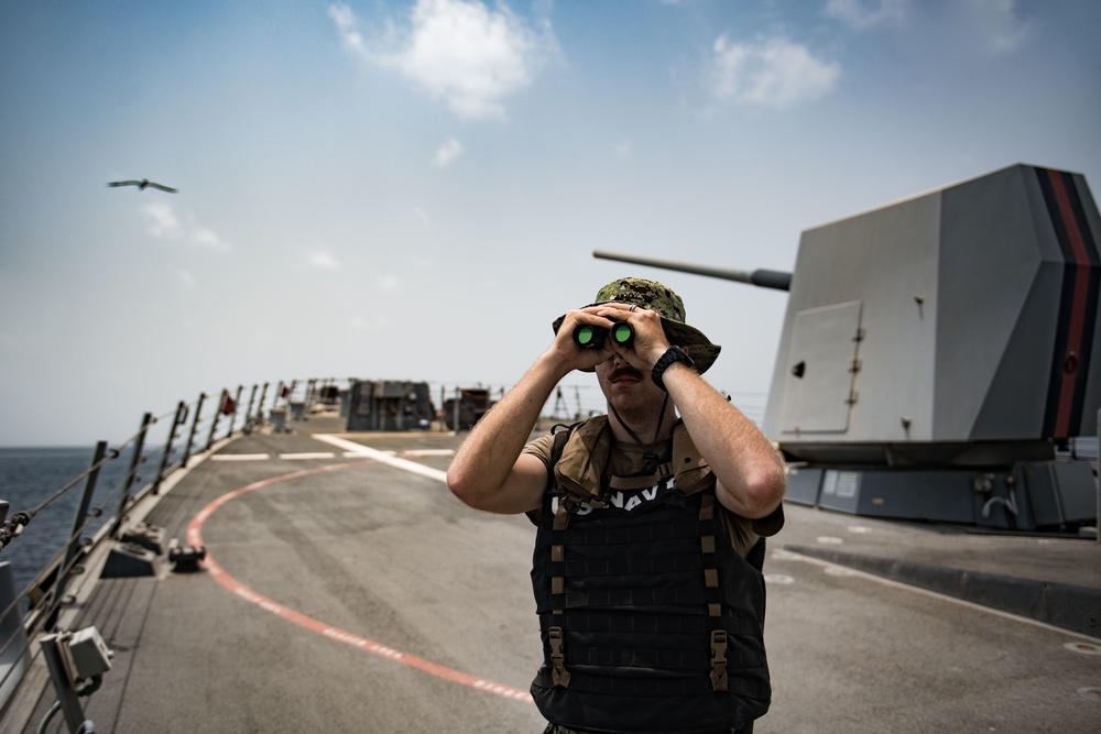 USS Jason Dunham (DDG 109) transits Bab-al-Mandeb