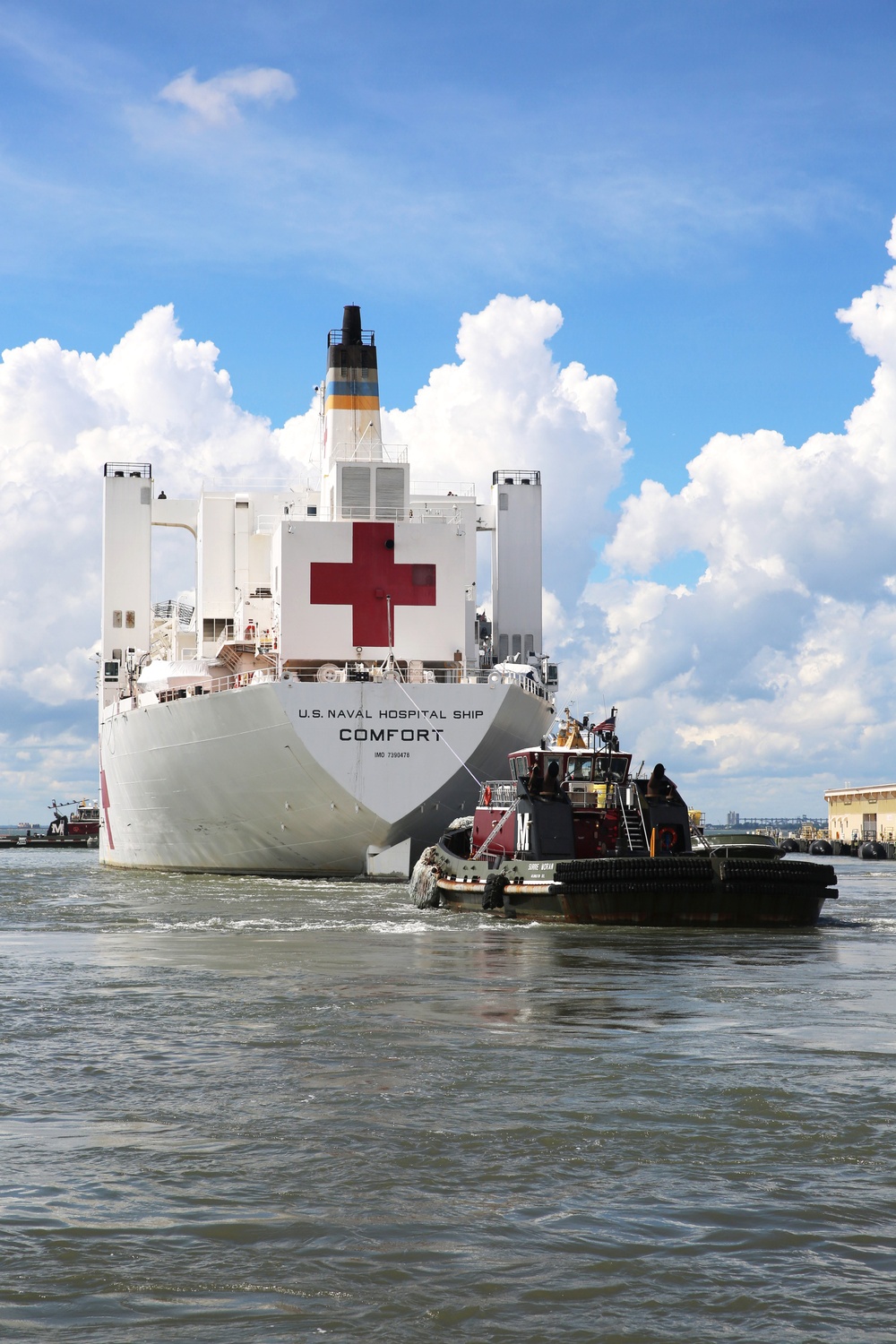 USNS Comfort Evacuates