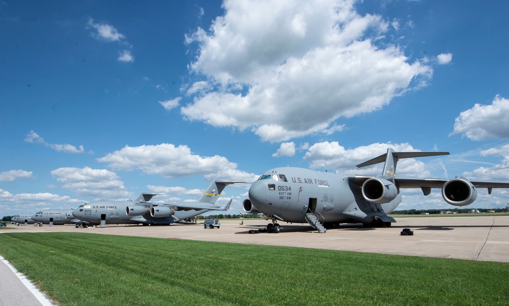 Scott AFB hosts Hurricane Florence evac efforts