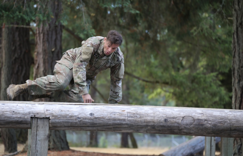 Washington Army National Guard soldiers take part in the 2018 Best Warrior Competition