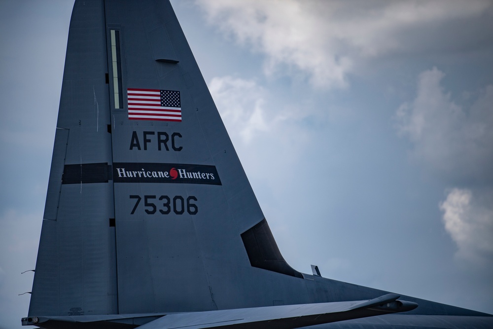 Hurricane Hunters - Hurricane Florence