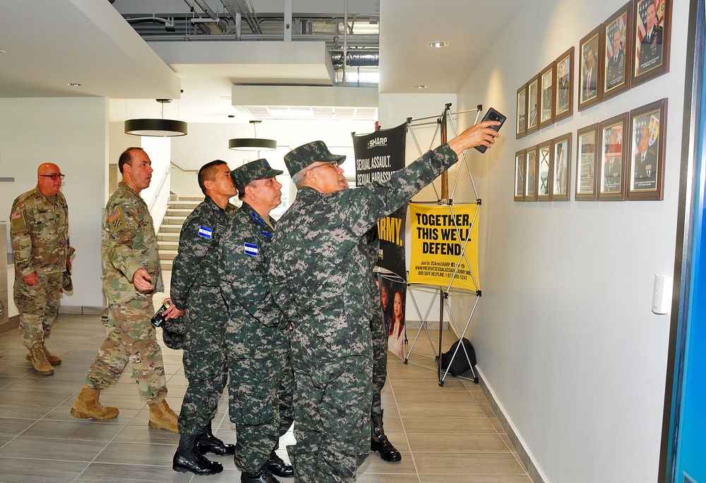 PRNG receives visit from Honduran armed forces