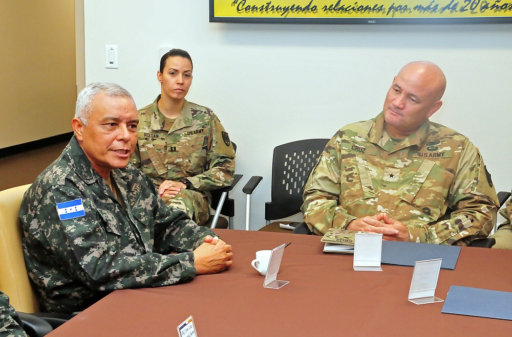 PRNG receives visit from Honduran armed forces