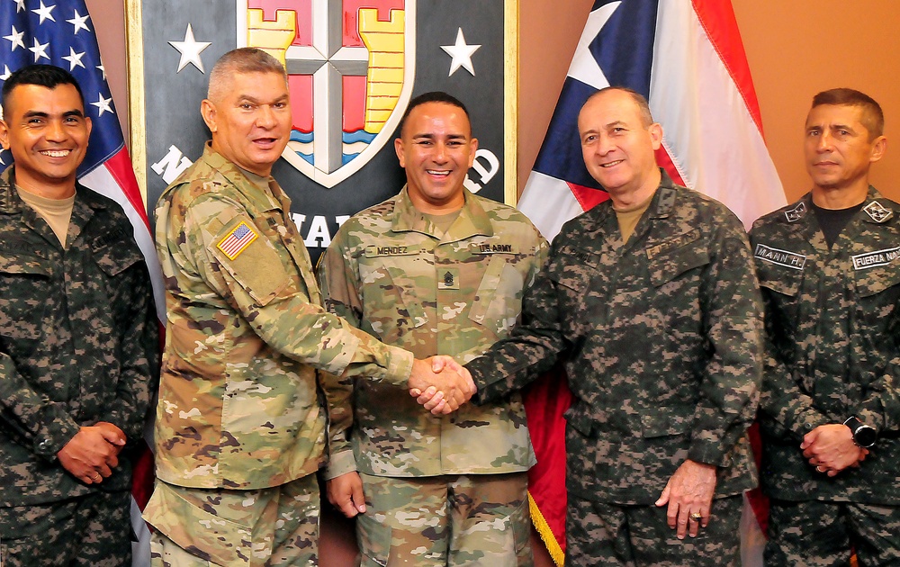 PRNG receives visit from Honduran armed forces