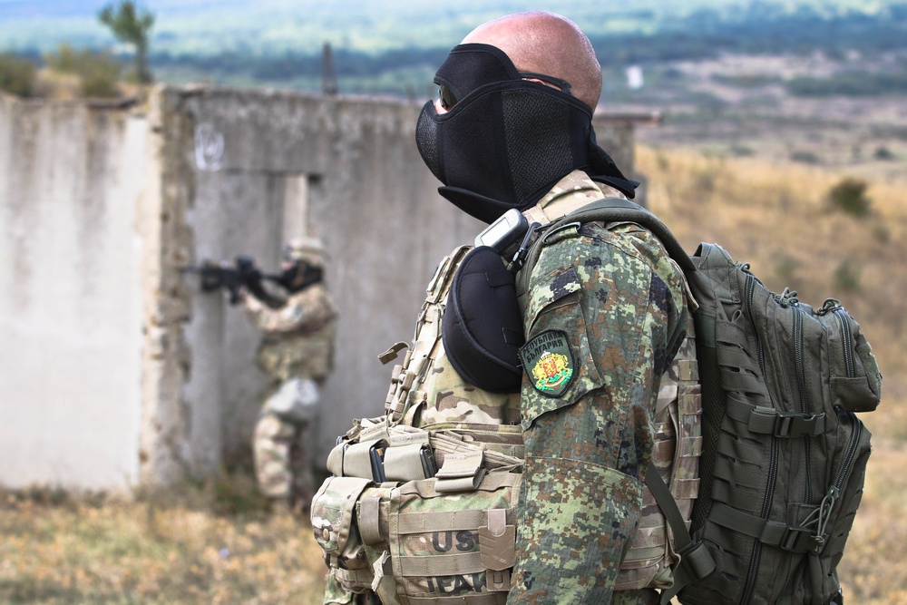 2-5 CAV Urban Ops In Bulgaria
