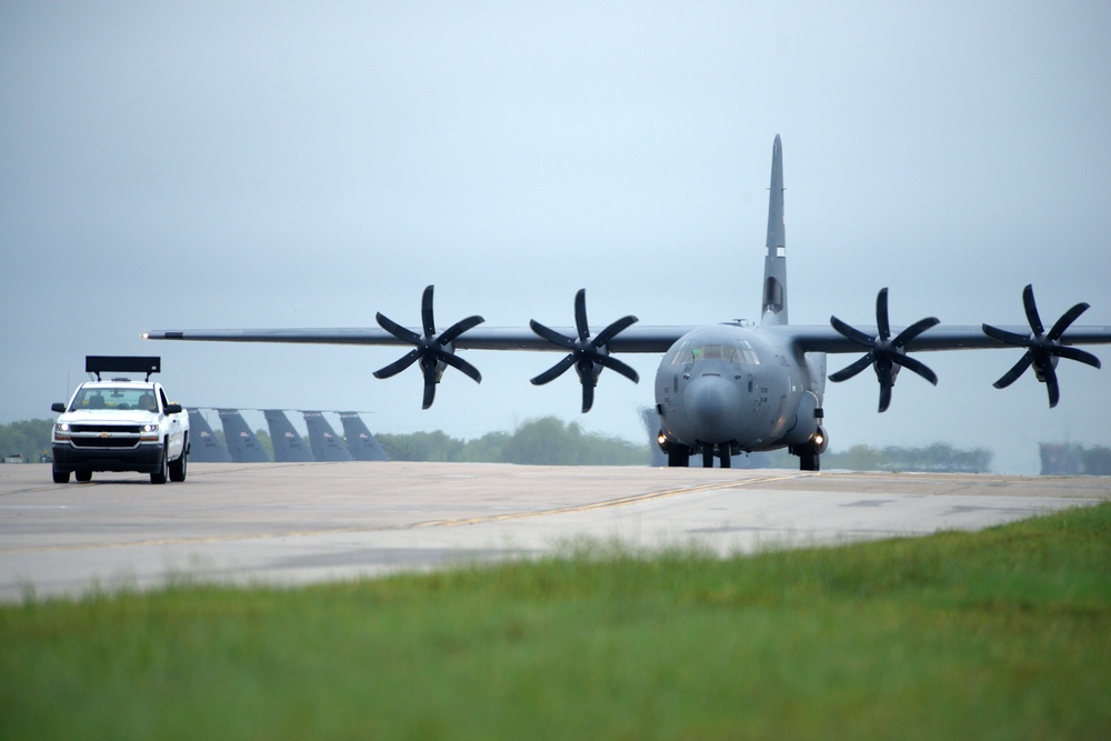 Airshow arrivals