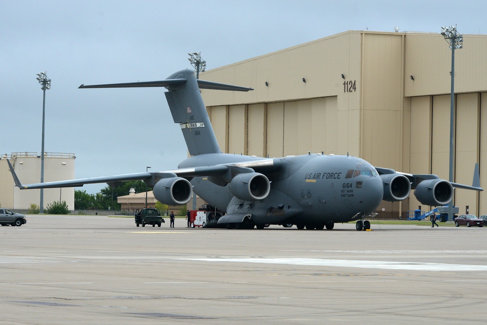Airshow arrivals
