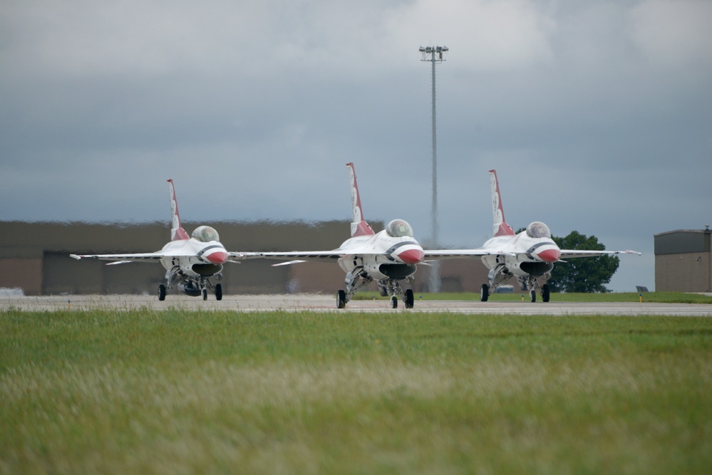 Air show arrivals