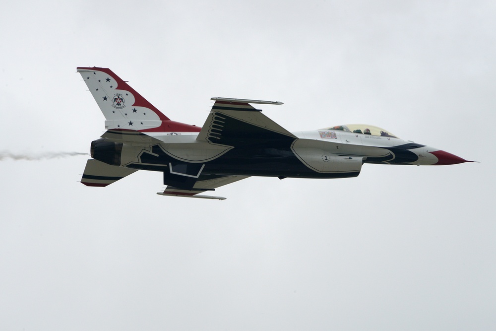 Air show arrivals
