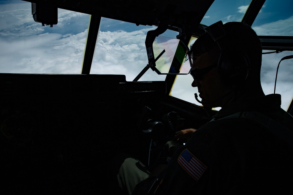 Hurricane Hunters - Hurricane Florence