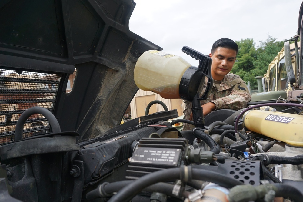 Soldiers begin preparations for Hurricane Florence support