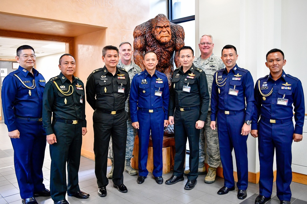 Royal Thai Armed Forces visit WADS