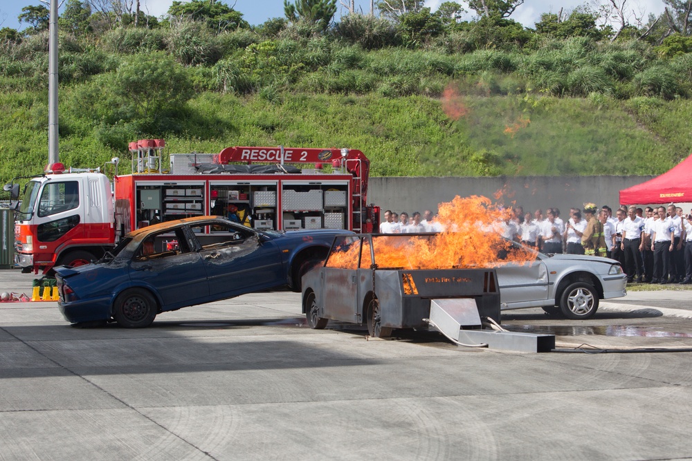 MCIPAC hosts firefighting demonstration for Fukuoka Prefecture Fire Academy cadets