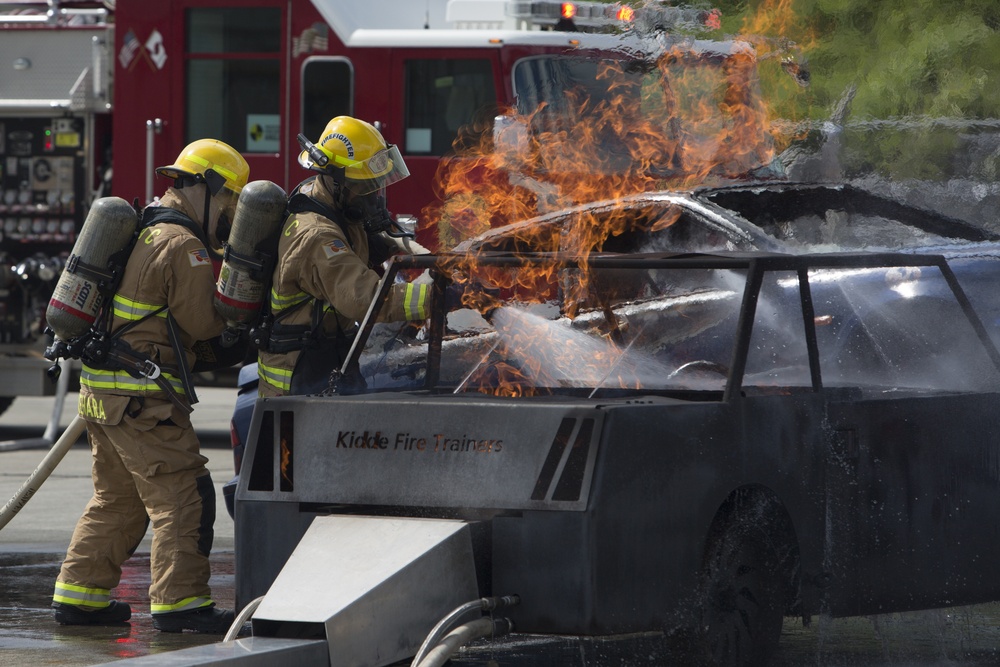 MCIPAC hosts firefighting demonstration for Fukuoka Prefecture Fire Academy cadets