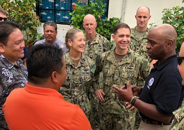 Commander, Amphibious Force Seventh Fleet Meets with CNMI Leadership