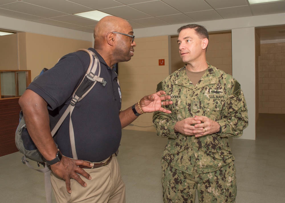 Commander, Amphibious Force Seventh Fleet Meets with CNMI Leadership