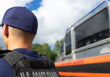 Coast Guard crews prepare shallow water response boats for Hurricane Florence post-storm response