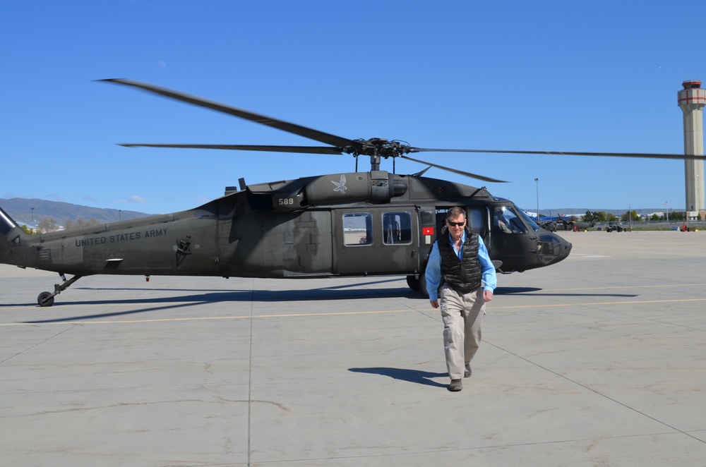Mr. Hastings Visits Idaho Army National Guard