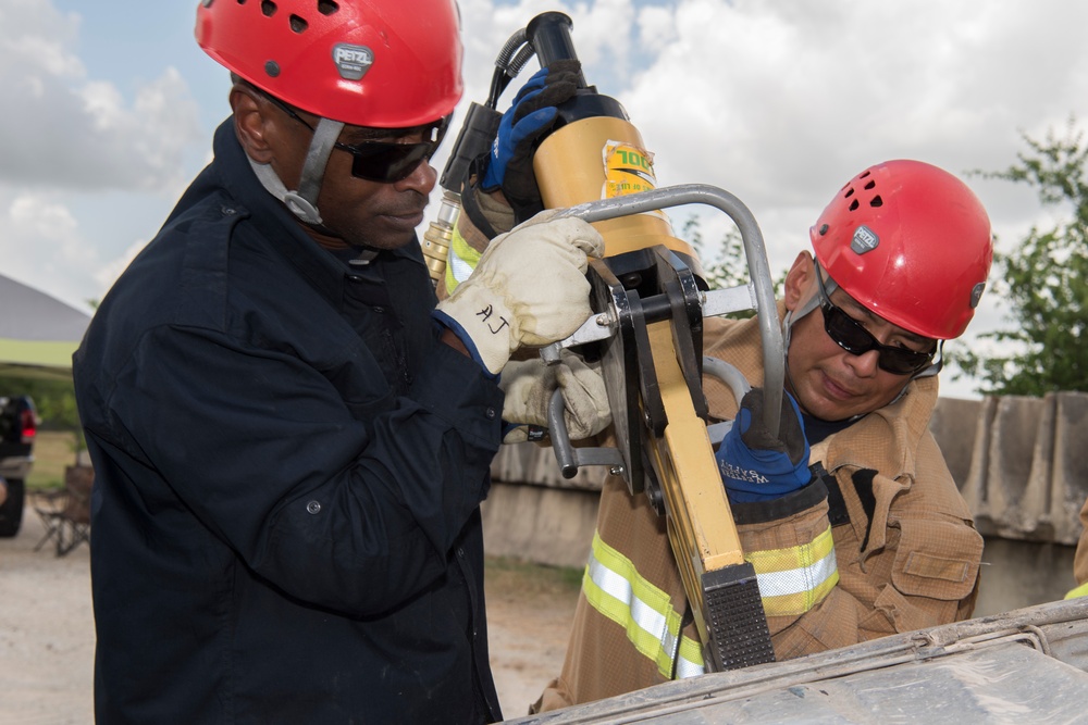 JBSA firefighters participate in “Train the Trainer” vehicle rescue course