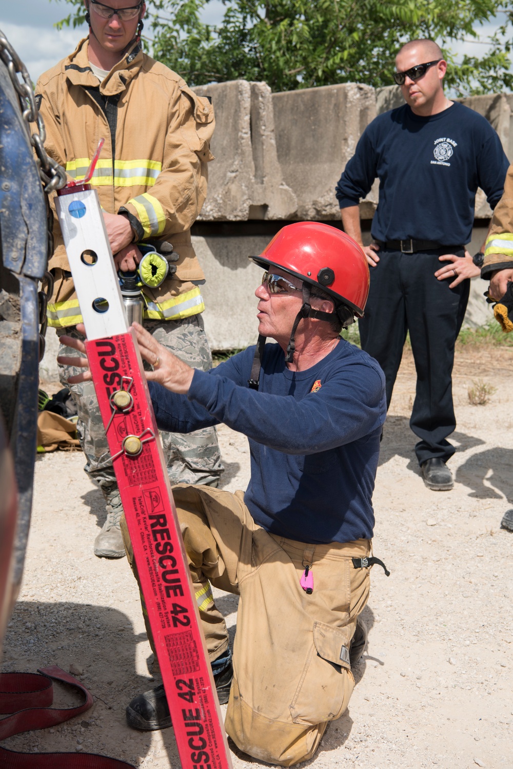 JBSA firefighters participate in “Train the Trainer” vehicle rescue course