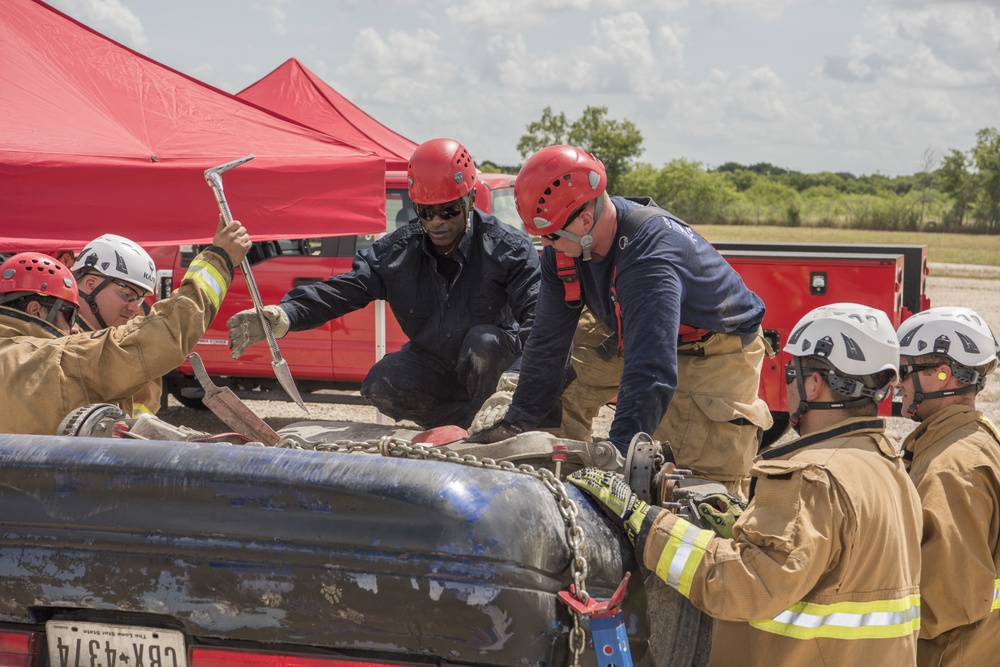 JBSA firefighters participate in “Train the Trainer” vehicle rescue course