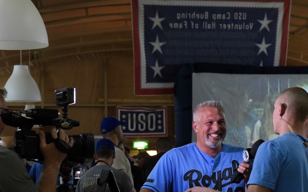 USO brings a ‘Royal’ tour to Middle East