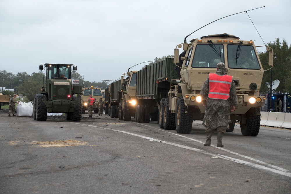 Maj. Gen. Livingston Visits Troops, EMD and 501 Highway Sandbag Mission