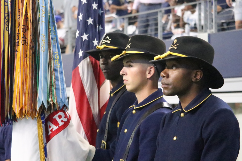 Photos: Salute to our heroes! Dallas Cowboys honor service members