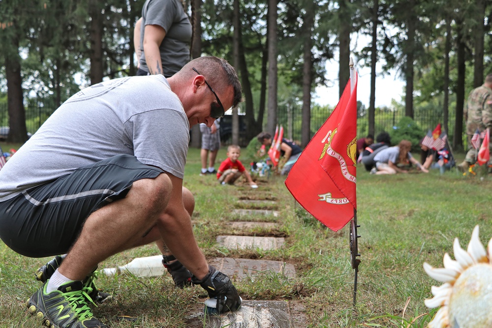 Commando Engineers clean up a military cemetery