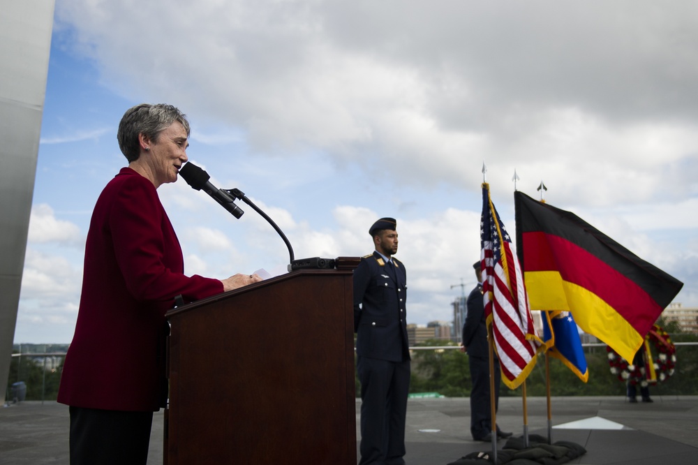 Berlin Airlift commemoration ceremony at the Air Force Memorial