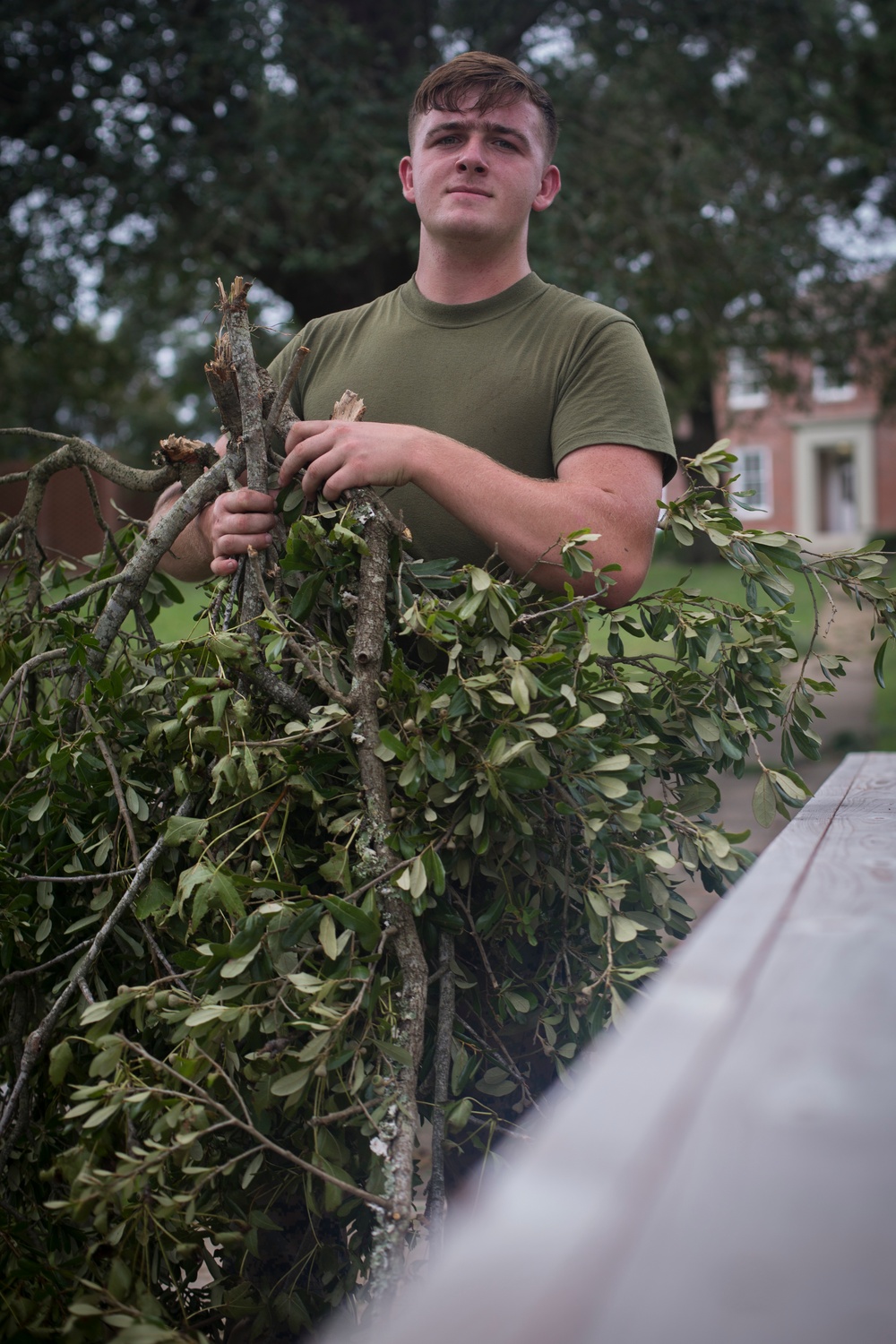 Headquarters Regiment Marines clean up after Hurricane Florence