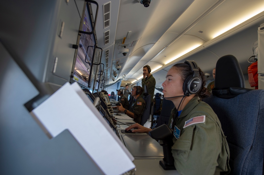 P-8A Poseidon Documents New Shallow-Water Mine Capability During Valiant Shield