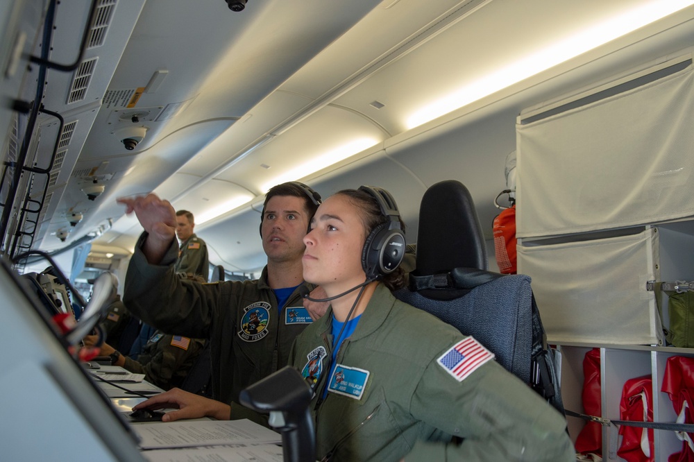 P-8A Poseidon Documents New Shallow-Water Mine Capability During Valiant Shield