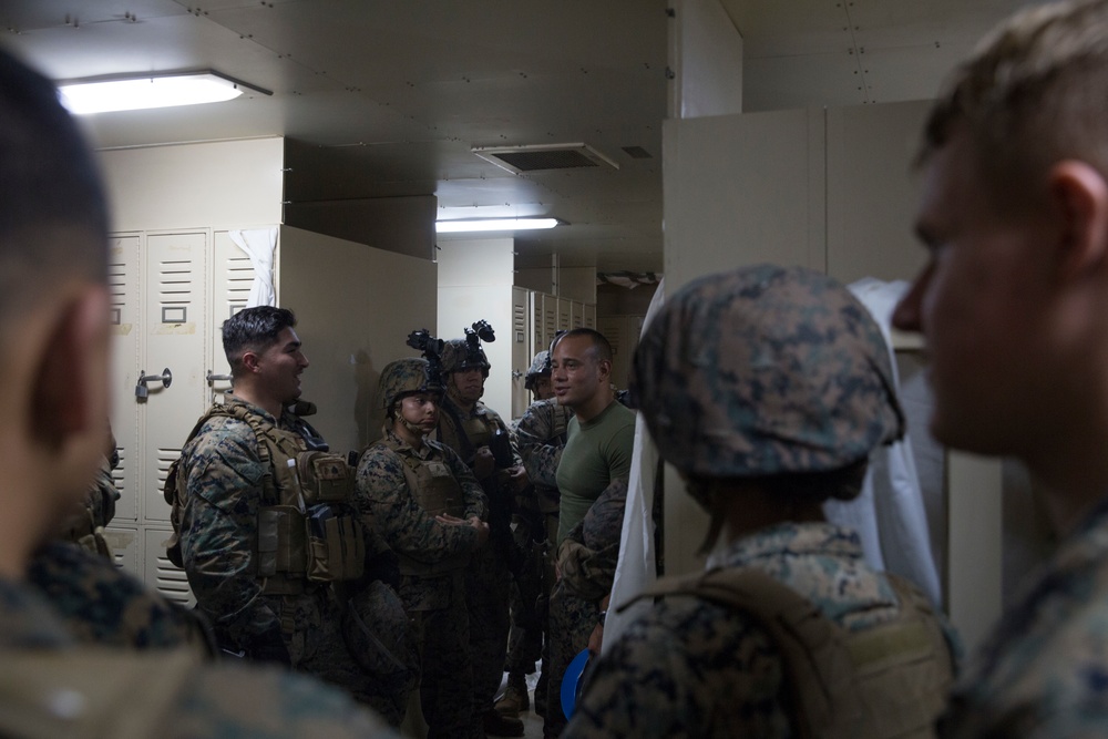 Marines practice hostage recovery at sea