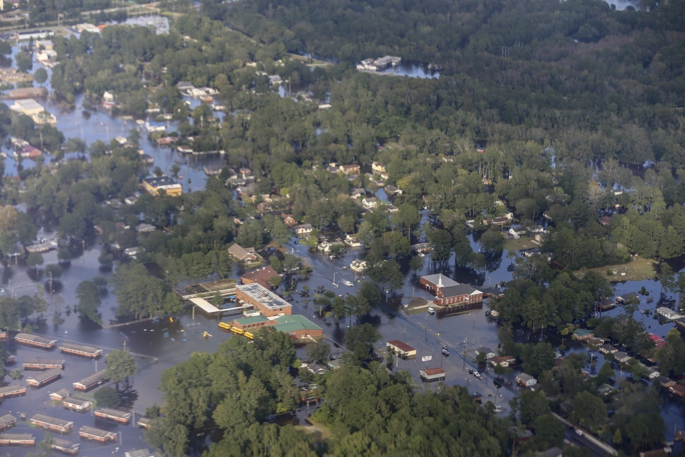 Alaska Guardsmen conduct rescue operations in North Carolina