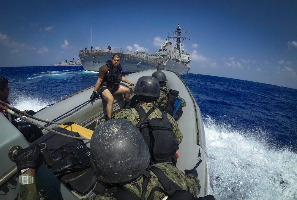 USS Carney Participates in Exercise Bright Star 2018
