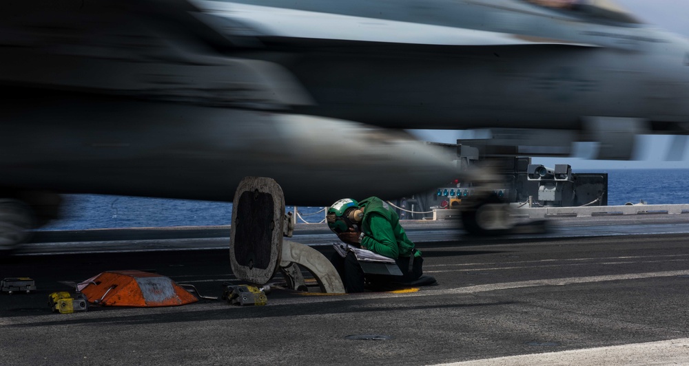 USS Ronald Reagan (CVN 76)