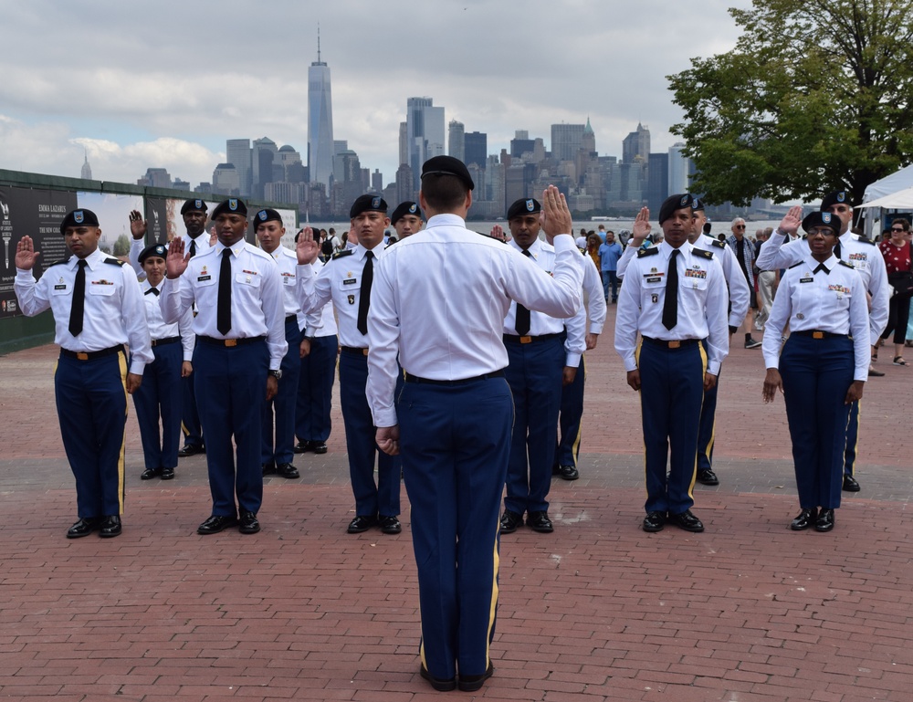 Soldiers Reenlist at the Feet of Lady Liberty