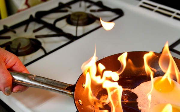 Out of the prying pan. Tips for a safe Thanksgiving