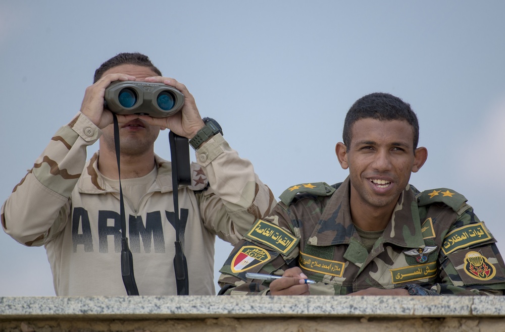 JTAC co-ordinate with F-16 Fighting Falcons
