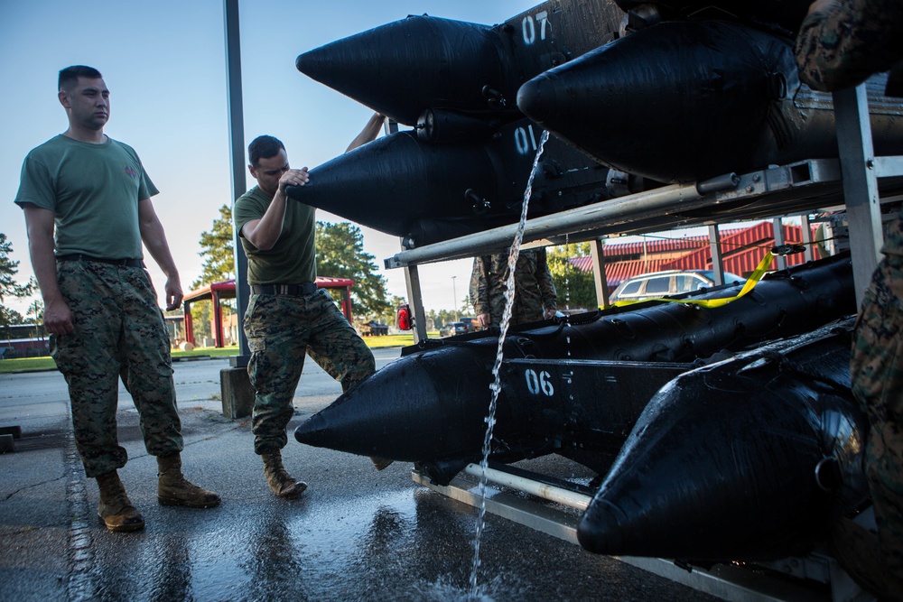 MARFORRES Prepares Combat Rubber Raiding Crafts to Support Hurricane Florence Relief Efforts