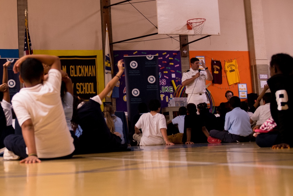 Sailors Present Historical Demonstration at Glickman Elementary School