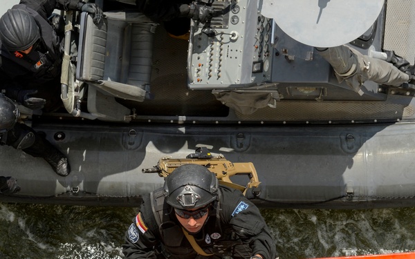 U.S., Egyptian, Jordanian forces exercise VBSS training