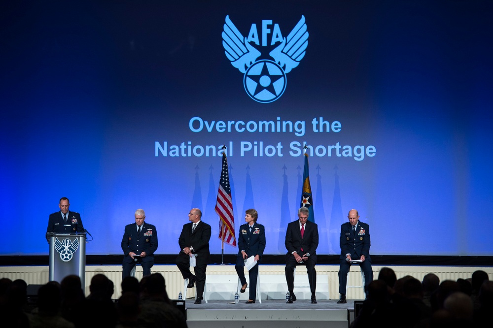 Overcoming the National Pilot Shortage Panel